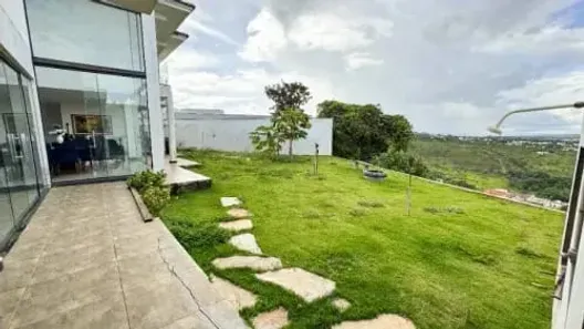 Casa de Condomínio com 5 Quartos à venda, 690m² no Região dos Lagos, Brasília