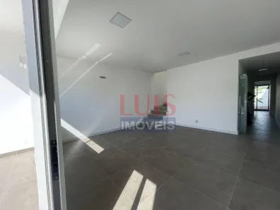 Casa de Condomínio com 3 Quartos para alugar, 250m² no Itaipu, Niterói