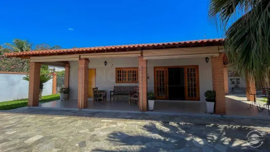 Fazenda / Sítio / Chácara com 4 Quartos à venda, 290m² no Colinas do Piracicaba (Ártemis), Piracicaba