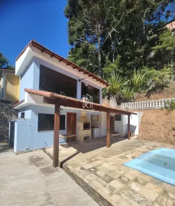 Casa com 3 Quartos à venda, 300m² no Itaipava, Petrópolis