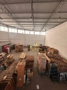 Galpão / Depósito / Armazém para alugar, 1500m² no Sítio Pedra Bonita, Jandira
