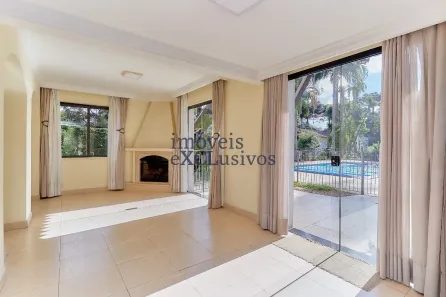 Casa de Condomínio com 4 Quartos para alugar, 281m² no Santa Cândida, Curitiba