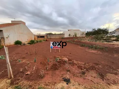 Terreno / Lote / Condomínio à venda, 275m² no Jardim Paraná, Assis Chateaubriand
