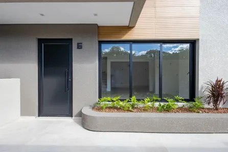 Casa de Condomínio com 3 Quartos à venda, 178m² no Jardim Social, Curitiba
