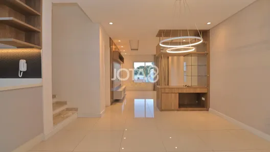 Casa de Condomínio com 3 Quartos para alugar, 149m² no Santo Inácio, Curitiba