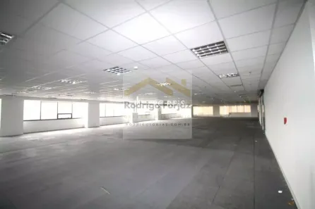 Conjunto Comercial / Sala para alugar, 2204m² no Tamboré, Barueri