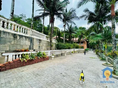 Fazenda / Sítio / Chácara com 5 Quartos para alugar, 650m² no Jardim Itatiaia, Embu das Artes