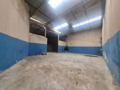 Galpão / Depósito / Armazém para alugar, 450m² no Vila Endres, Guarulhos