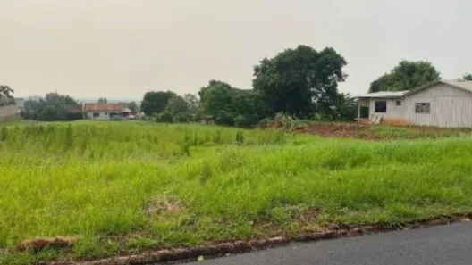 Terreno / Lote Comercial à venda, 400m² no Centro, Tupãssi