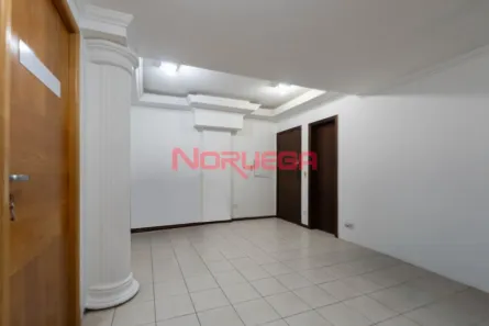 Conjunto Comercial / Sala para alugar, 67m² no Bacacheri, Curitiba