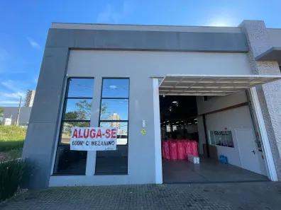 Galpão / Depósito / Armazém para alugar, 600m² no Bom Retiro, Chapecó