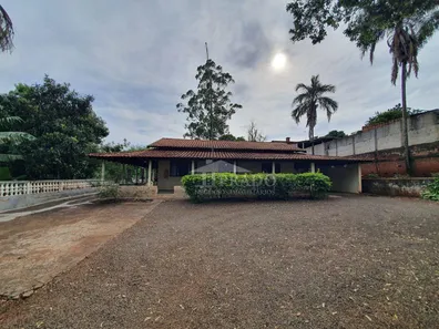 Fazenda / Sítio / Chácara com 4 Quartos à venda, 265m² no Condomínio Horizontal Marajoara, Ibiporã