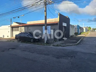 Casa com 2 Quartos à venda, 220m² no Candelária, Natal