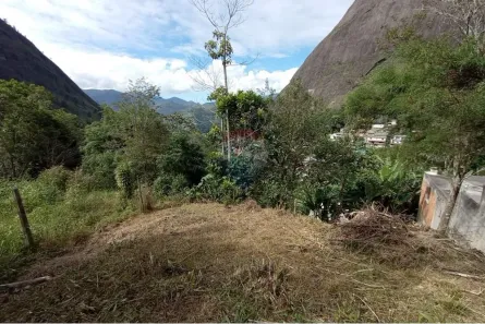 Terreno / Lote / Condomínio à venda, 300m² no Retiro, Petrópolis