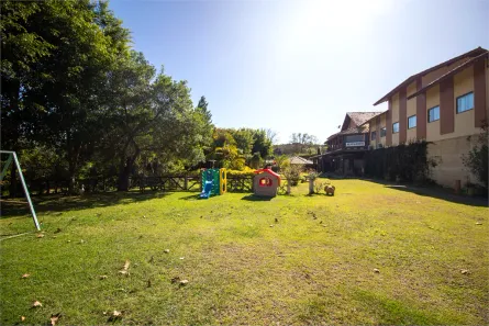 Loja / Salão / Ponto Comercial com 15 Quartos à venda, 600m² no Centro (Canguera), São Roque