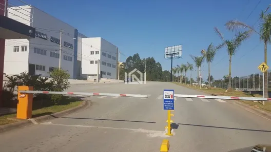 Galpão / Depósito / Armazém para venda ou aluguel, 1000m² no Jardim Planalto, Carapicuíba