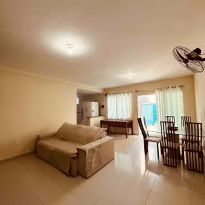 Casa com 3 Quartos para alugar, 120m² no Praia do Foguete, Cabo Frio