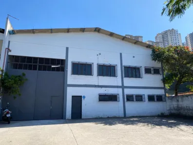 Galpão / Depósito / Armazém com 3 Quartos para alugar, 1100m² no Jardim Henriqueta, Taboão da Serra