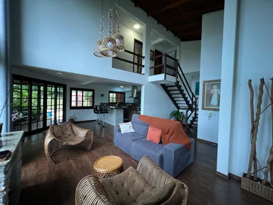 Casa de Condomínio com 3 Quartos à venda, 232m² no Rondinha, Campo Largo