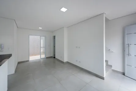 Casa de Condomínio com 2 Quartos à venda, 70m² no Pedreira, Mongaguá
