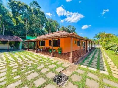Fazenda / Sítio / Chácara com 4 Quartos para venda ou aluguel, 500m² no Vale dos Pinheiros, Atibaia