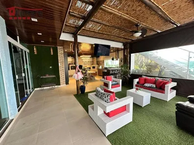 Sobrado com 4 Quartos à venda, 750m² no Centro, Igaratá