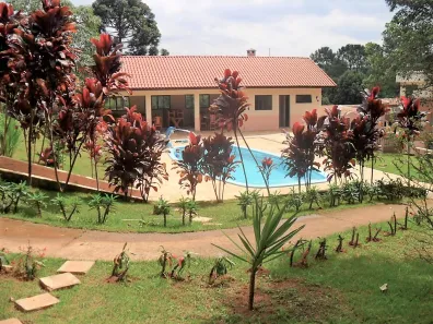 Fazenda / Sítio / Chácara com 5 Quartos para alugar, 640m² no Jardim São Miguel, Cotia