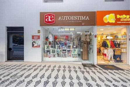 Loja / Salão / Ponto Comercial à venda, 60m² no Água Verde, Curitiba