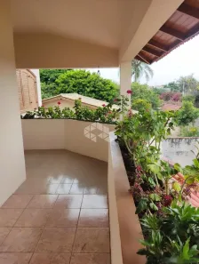 Casa com 4 Quartos à venda, 240m² no Niterói, Canoas