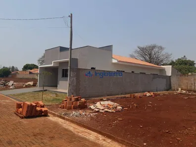 Terreno / Lote / Condomínio à venda, 170m² no Centro, Primeiro de Maio