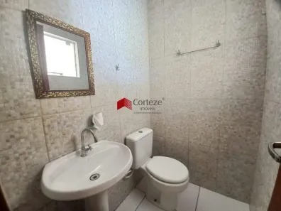 Sobrado com 3 Quartos para alugar, 140m² no Bom Jesus, São José dos Pinhais