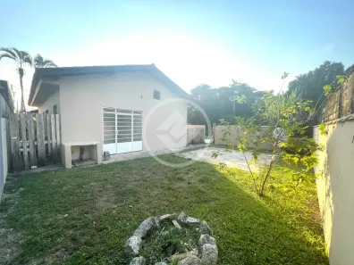 Casa com 3 Quartos para alugar, 105m² no São Lourenço, Bertioga