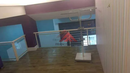 Loja / Salão / Ponto Comercial à venda, 100m² no Mutondo, São Gonçalo