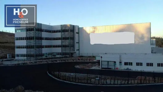 Galpão / Depósito / Armazém para venda ou aluguel, 18300m² no Centro, Mairinque