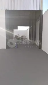 Galpão / Depósito / Armazém à venda, 74m² no Osvaldo Rezende, Uberlândia