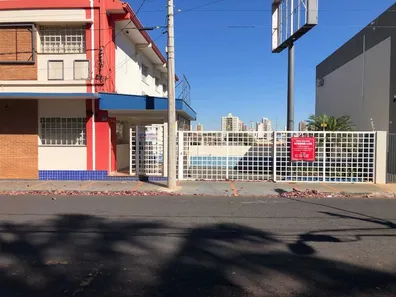Prédio Inteiro para venda ou aluguel, 300m² no Vila Xavier (Vila Xavier), Araraquara