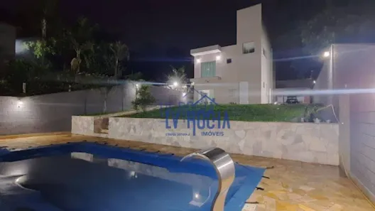Sobrado com 4 Quartos à venda, 240m² no , Embu-Guaçu