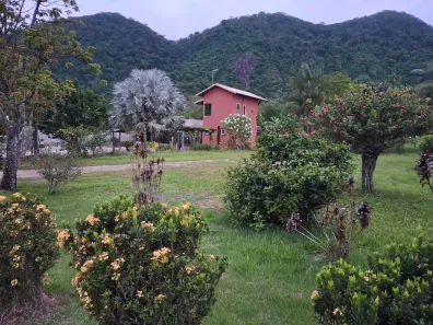 Fazenda / Sítio / Chácara com 2 Quartos à venda, 1000m² no Papucaia, Cachoeiras de Macacu