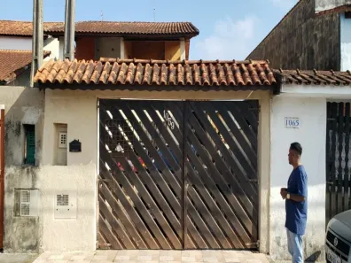 Casa com 2 Quartos à venda, 125m² no Balneario Jussara, Mongaguá