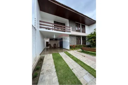 Casa com 4 Quartos à venda, 257m² no São Francisco, Caruaru