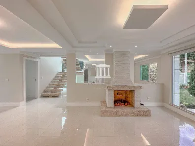 Casa de Condomínio com 4 Quartos para venda ou aluguel, 255m² no Prata, Teresópolis