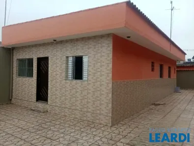Casa de Vila com 3 Quartos para venda ou aluguel, 80m² no Parque do Agreste, Vargem Grande Paulista