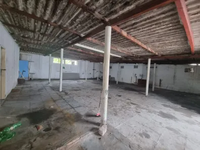 Galpão / Depósito / Armazém para alugar, 200m² no Gradim, São Gonçalo