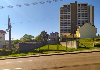 Terreno / Lote / Condomínio para alugar, 514m² no Campina do Siqueira, Curitiba
