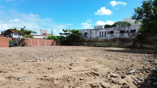 Terreno / Lote / Condomínio para alugar, 1695m² no José Bonifácio, Fortaleza
