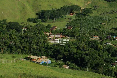 Fazenda / Sítio / Chácara com 4 Quartos à venda, 2300m² no Sana, Macaé