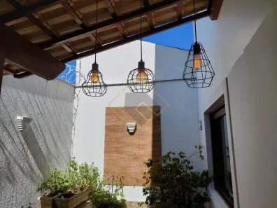 Casa de Condomínio com 3 Quartos para alugar, 230m² no Horto, Campos dos Goytacazes