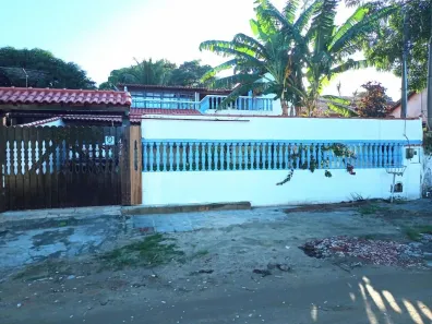 Casa com 2 Quartos à venda, 86m² no Vila Capri, Araruama