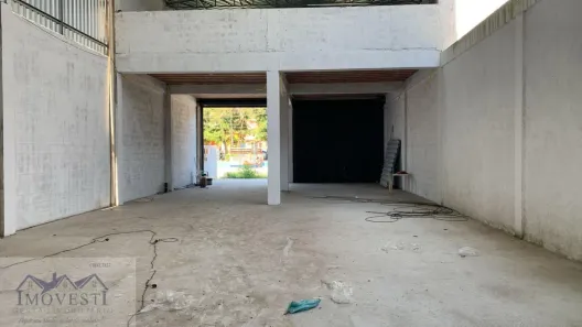 Galpão / Depósito / Armazém para alugar, 300m² no Flamengo, Maricá