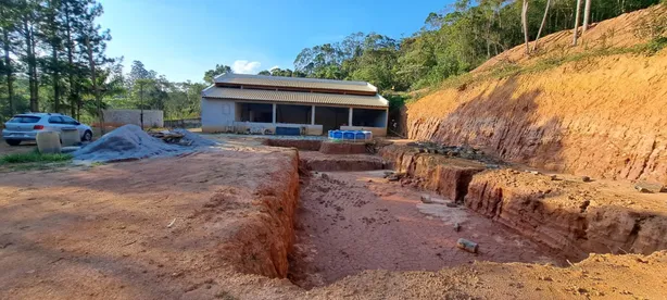 Terreno / Lote / Condomínio com 1 Quarto à venda, 4255m² no Itaquaciara, Itapecerica da Serra